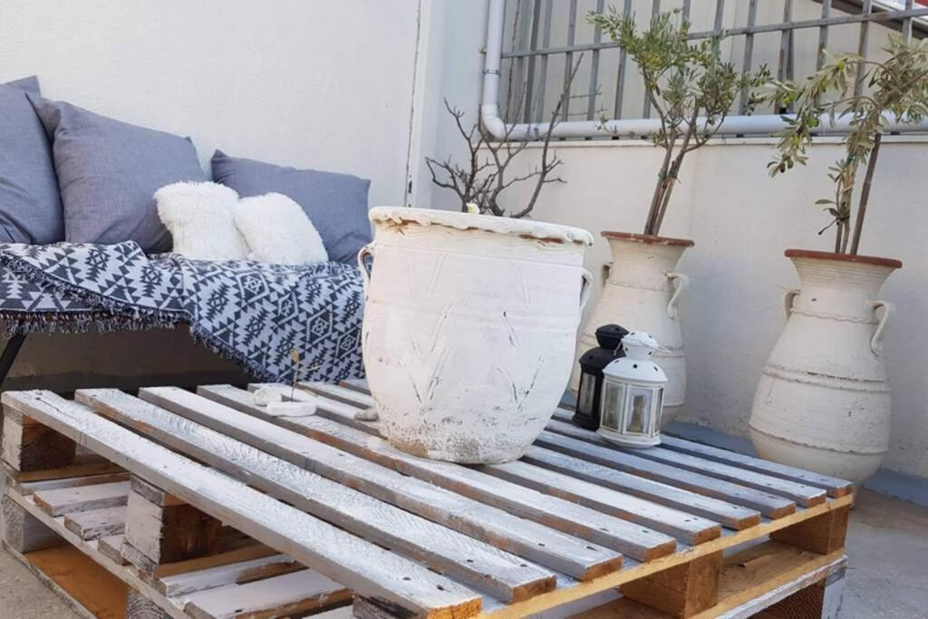 Experience A Fairytale Loft At Acropolis Apartment Athens Exterior photo